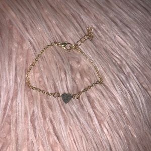 heart pendant bracelet